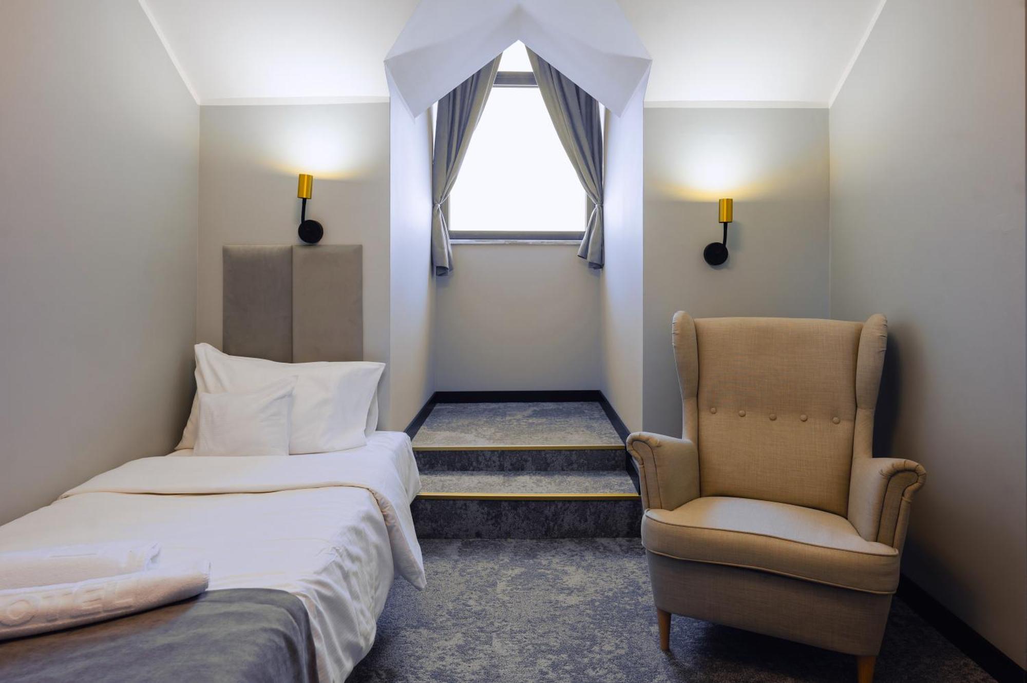 Hotel Poniatowski 拉多姆 外观 照片